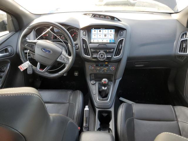 Ford Focus St Image 11