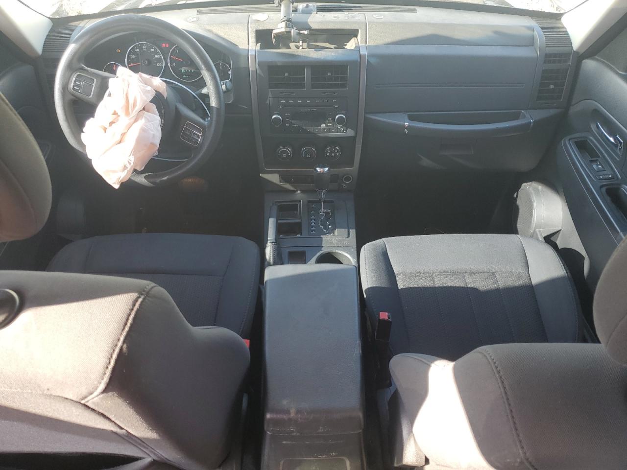 Jeep Liberty Sport Image 14