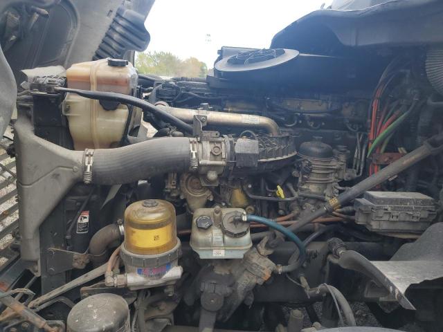 Freightliner Cascadia 1 Image 9