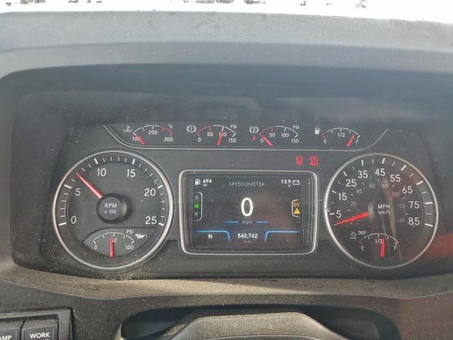 International Lt625 Image 6