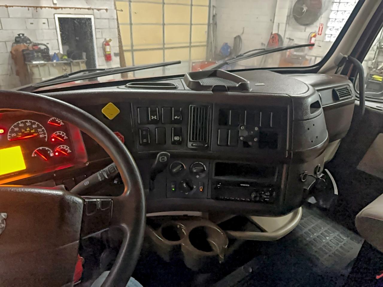 Volvo Vn Vnl Image 7