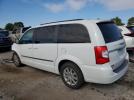 Chrysler Minivan Touring Image 2
