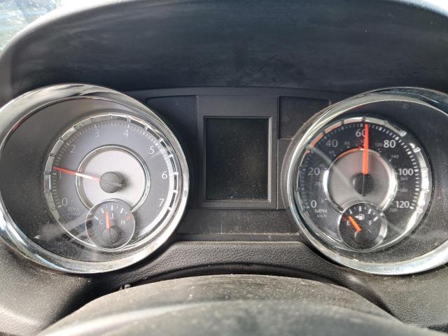 Chrysler Minivan Touring Image 7