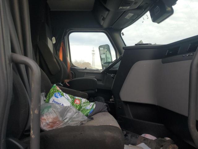 Freightliner Cascadia 1 Image 5