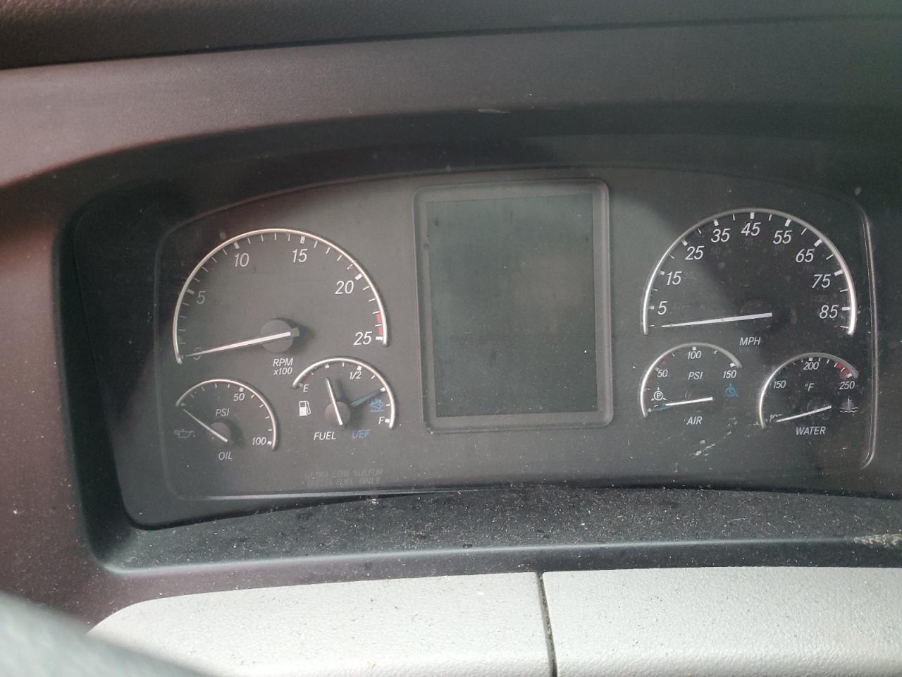 Freightliner Cascadia 1 Image 9