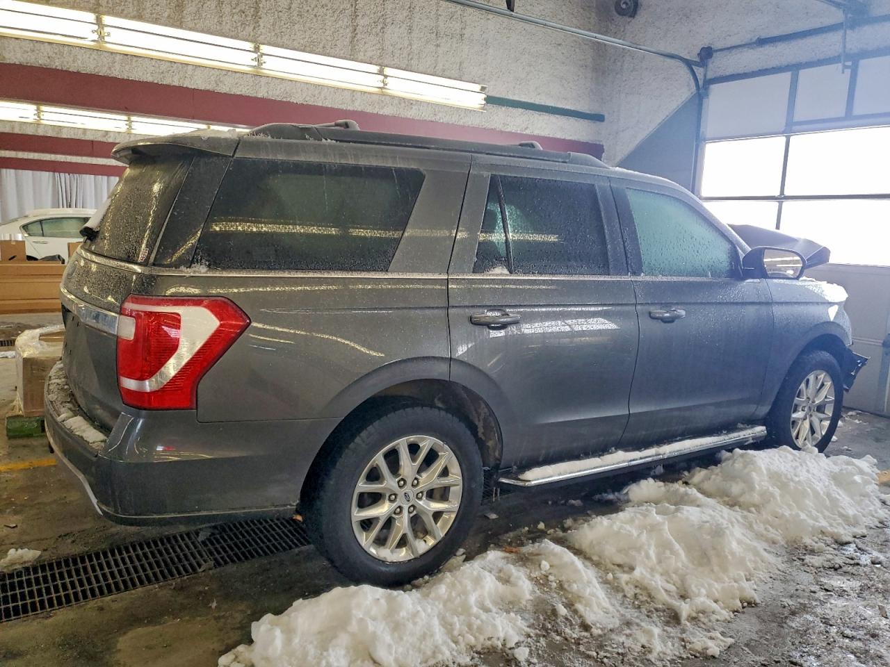 Ford Expedition Xlt Image 10