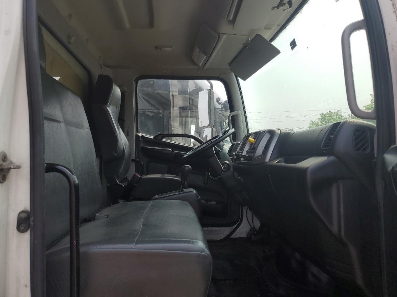 Hino 258 268 Image 10