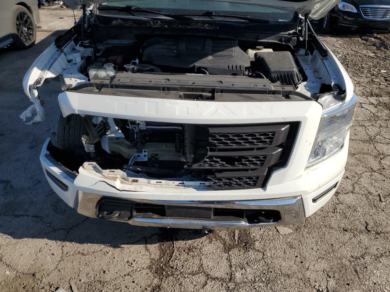 Nissan Titan S Image 10