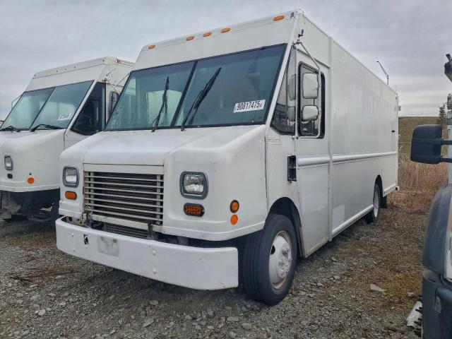  Salvage Freightliner Chassis M