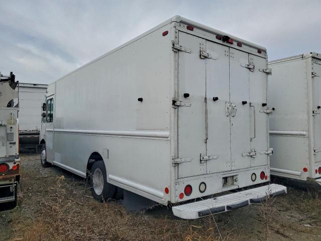 Freightliner Chassis M M Line Walk-in Van Image 2
