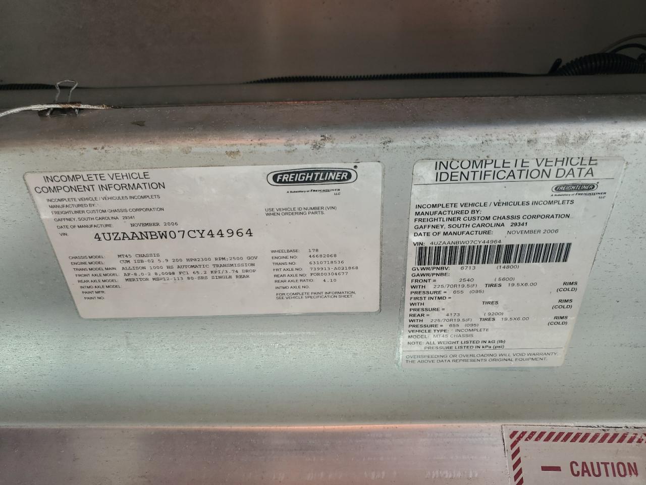 Freightliner Chassis M M Line Walk-in Van Image 10