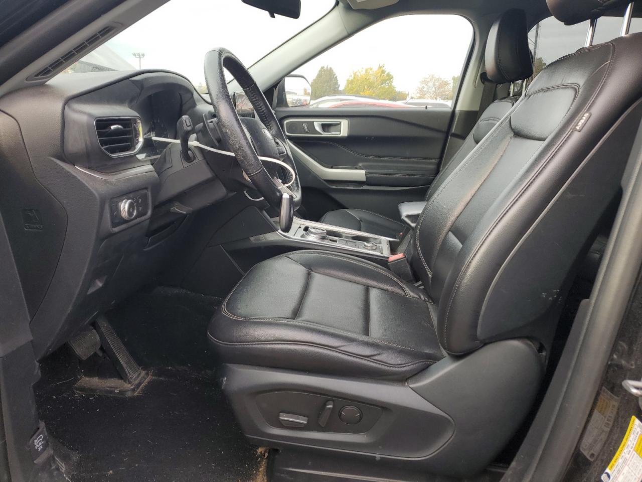 Ford Explorer Xlt Image 11