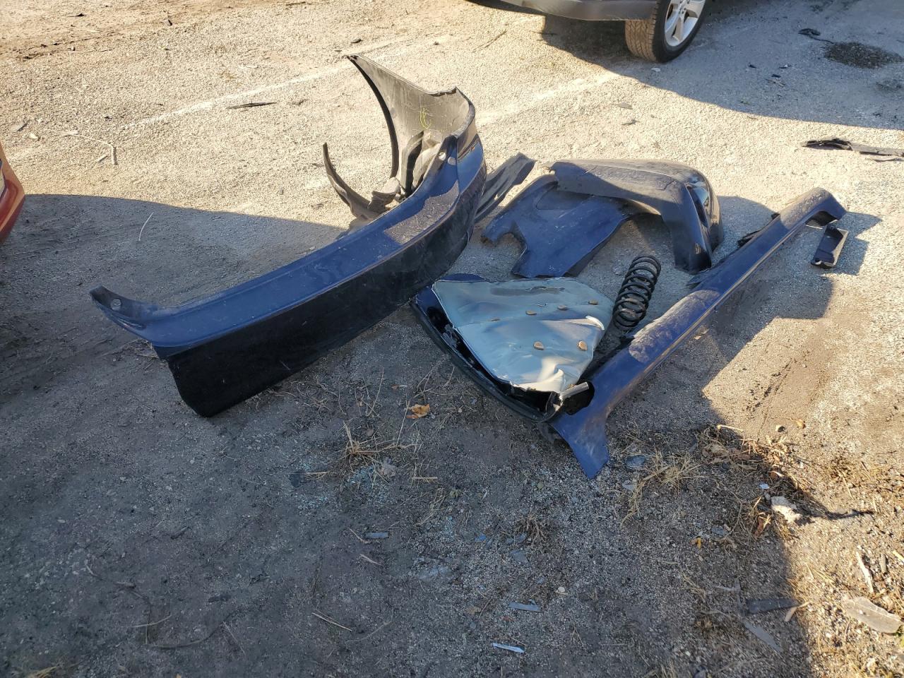 Toyota Corolla Base Image 13