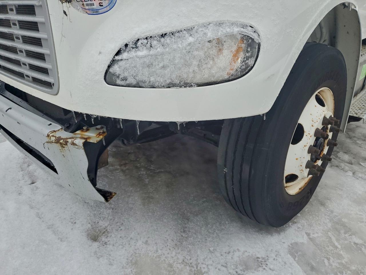 Freightliner M2 106 Medium Duty Image 10