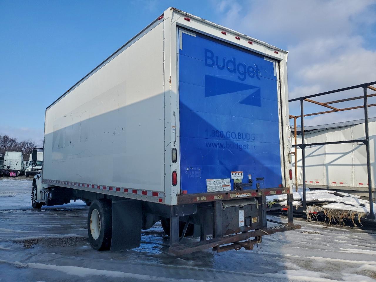 Freightliner M2 106 Medium Duty Image 3