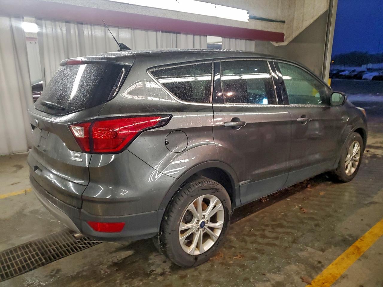 Ford Escape Se Image 12