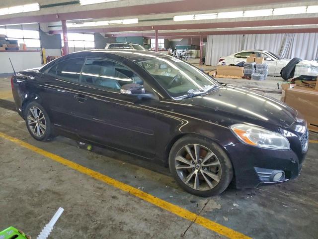 Volvo C70 T5 Image 9