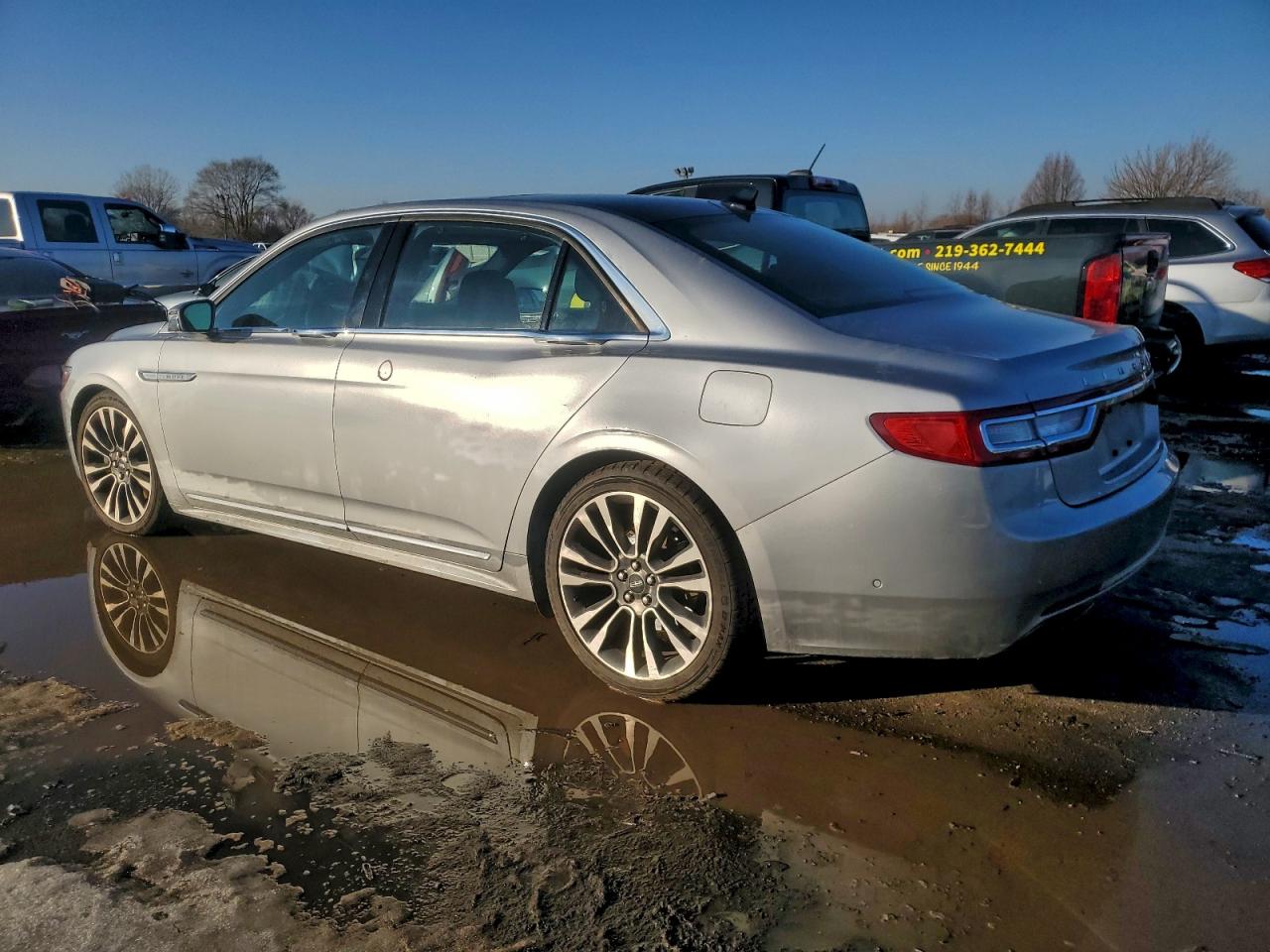 Lincoln Continental Reserve Image 2