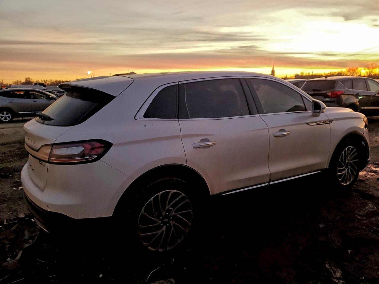 Lincoln Nautilus Reserve Image 5