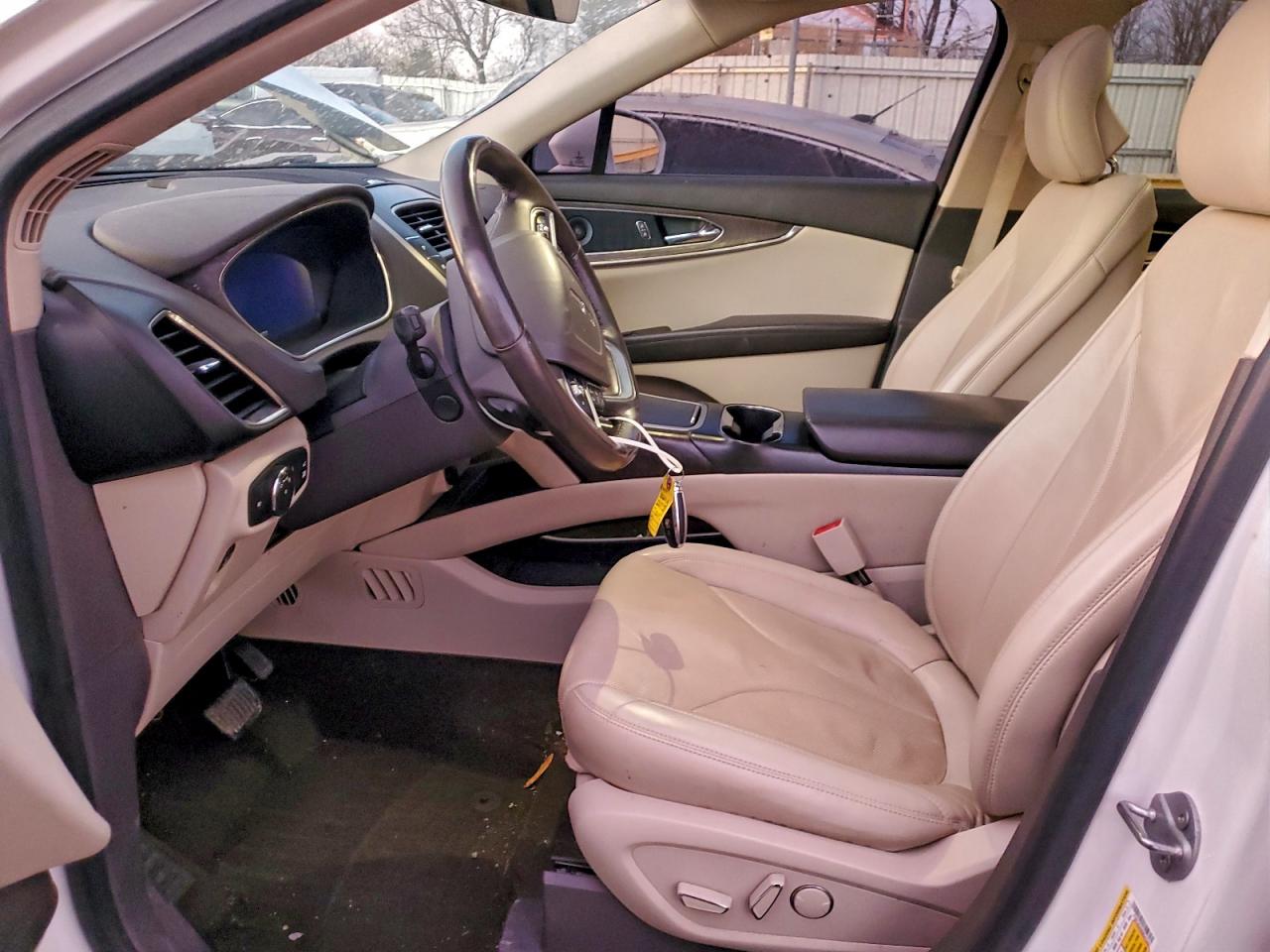 Lincoln Nautilus Reserve Image 13