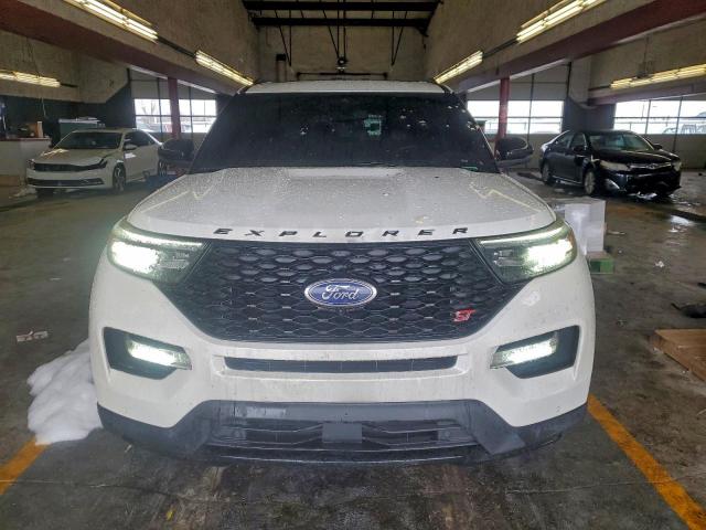 Ford Explorer St Image 3