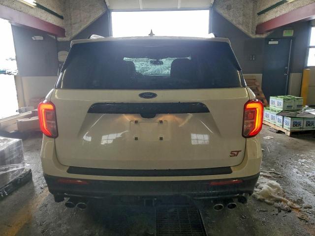 Ford Explorer St Image 12