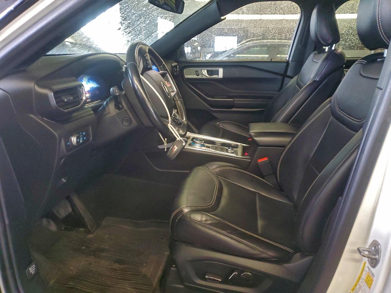 Ford Explorer St Image 9