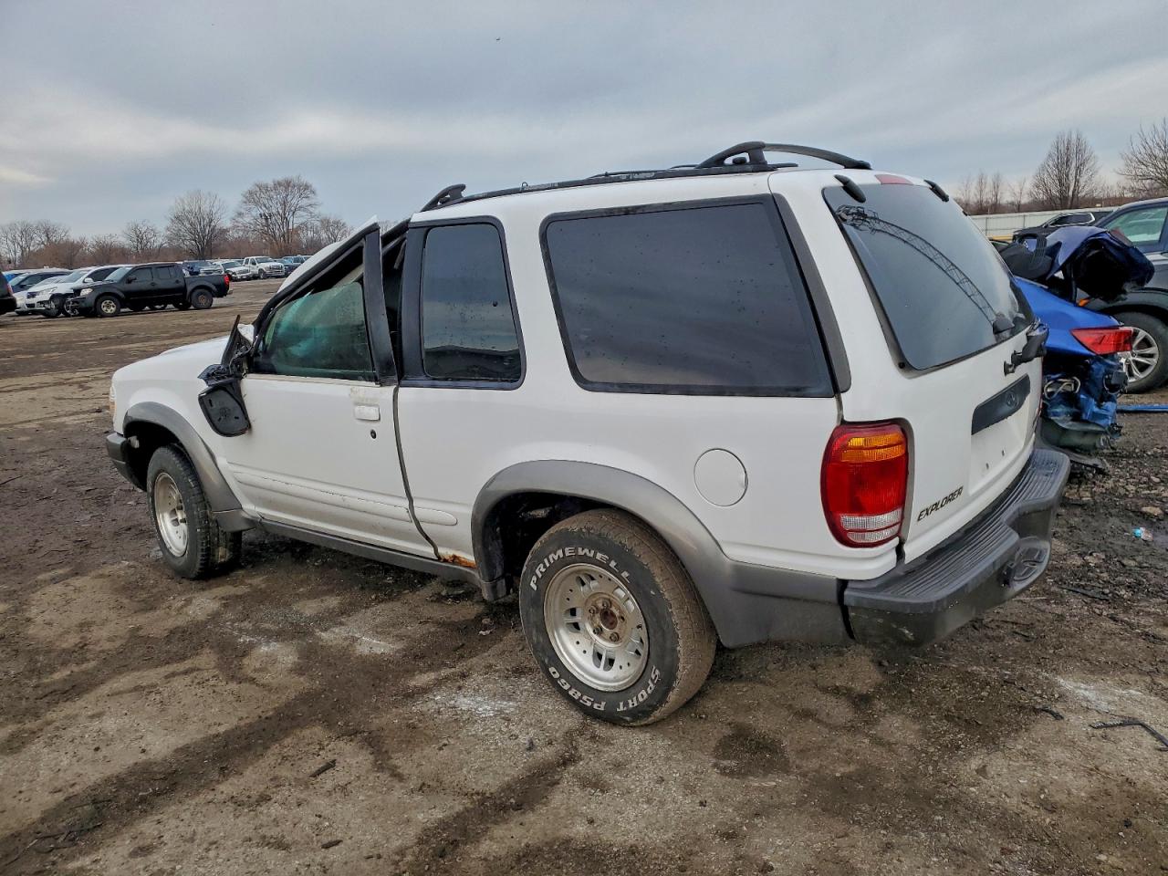 Ford Explorer Image 5