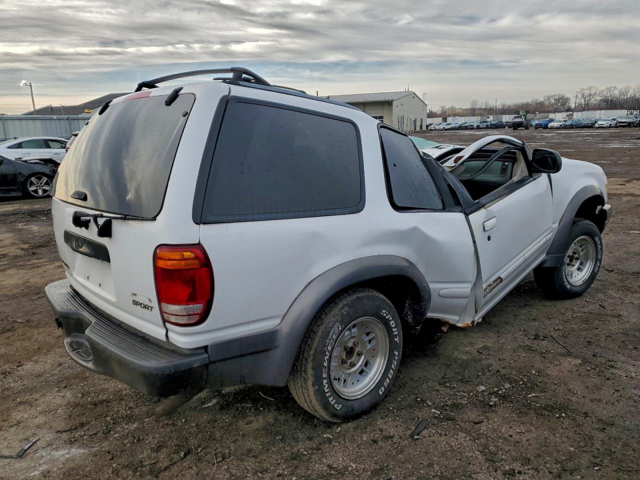 Ford Explorer Image 9