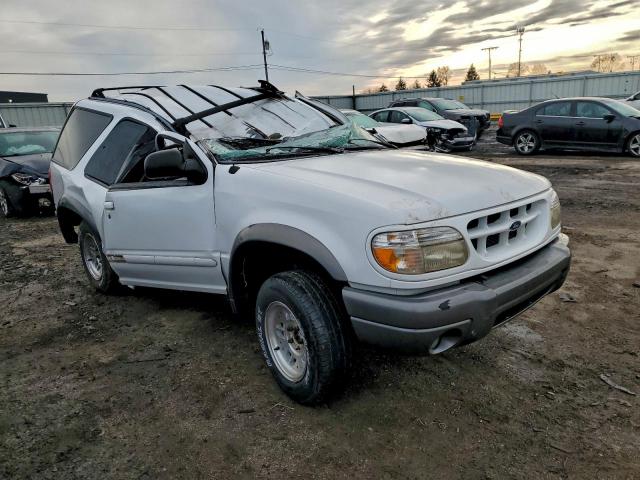 Ford Explorer Image 2