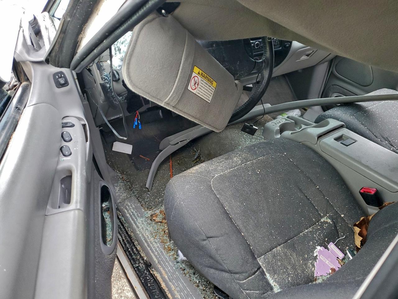 Ford Explorer Image 8