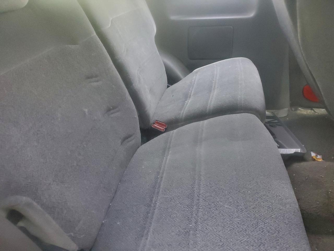 Ford Explorer Image 4