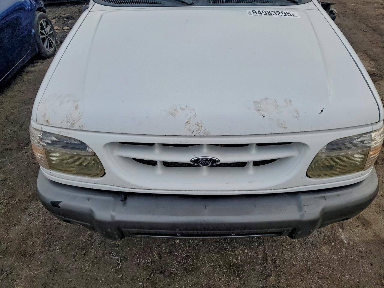 Ford Explorer Image 12