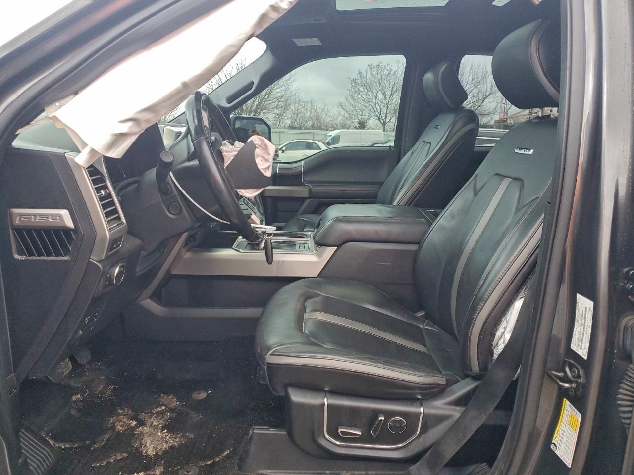 Ford F-150 Supercrew Image 3