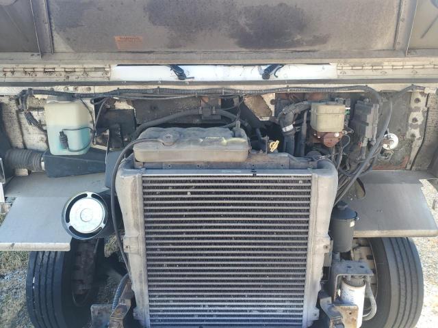 Freightliner Chassis M M Line Walk-in Van Image 9