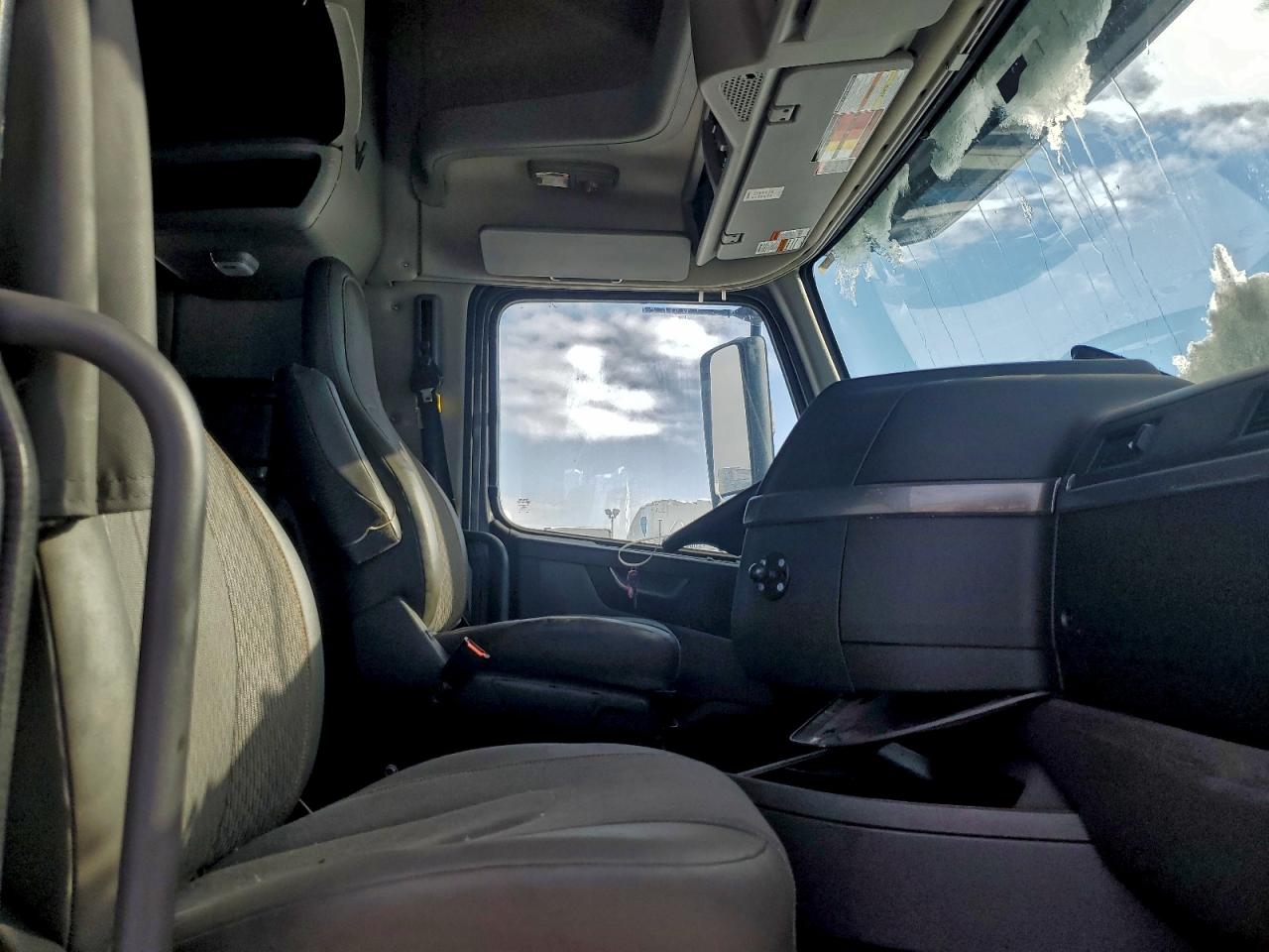 Volvo Vn Vnl Image 6