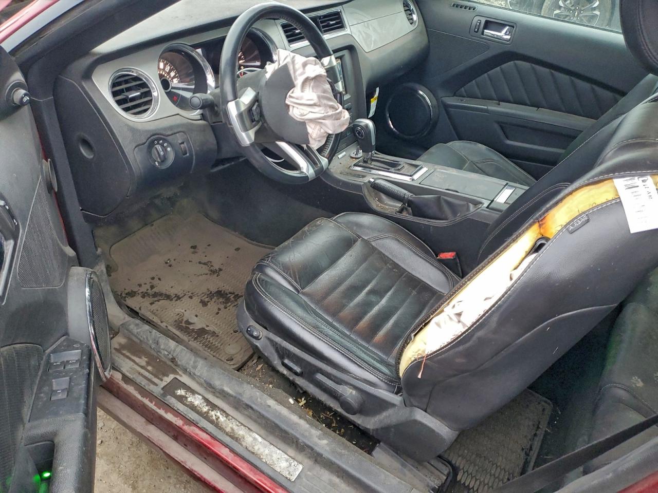 Ford Mustang Image 5