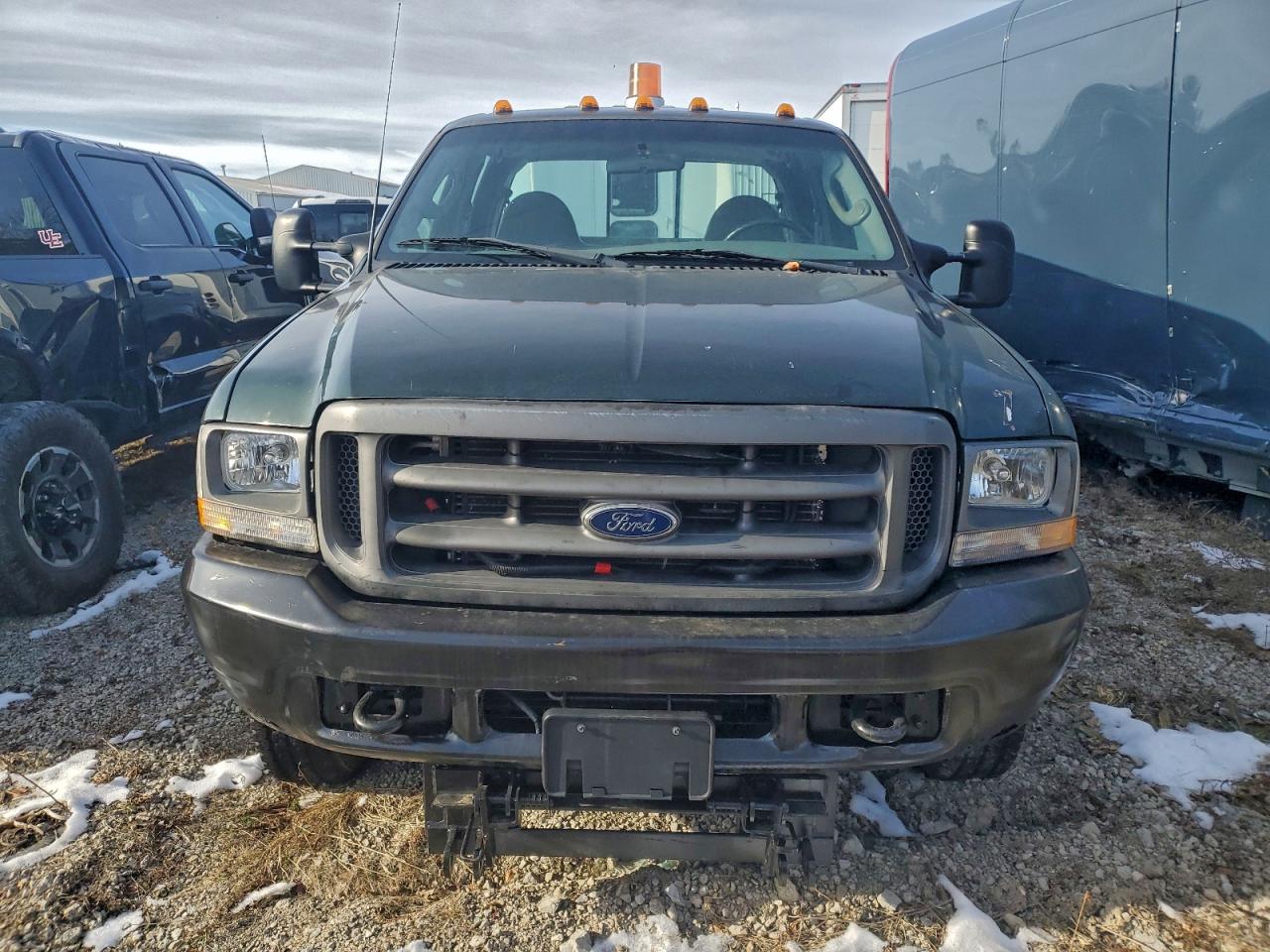 Ford F-350 Super Duty Image 4