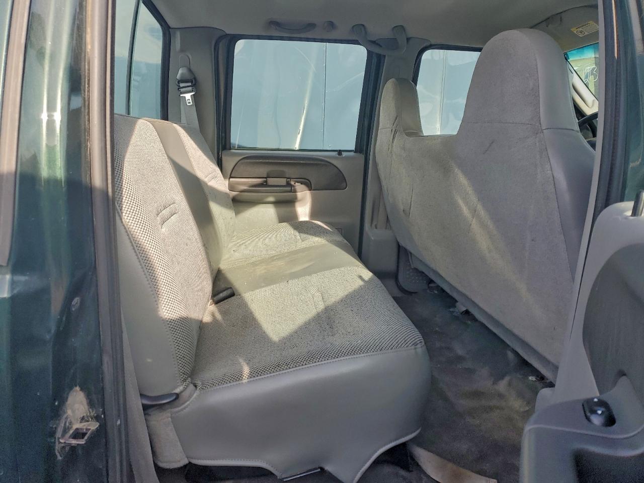 Ford F-350 Super Duty Image 12