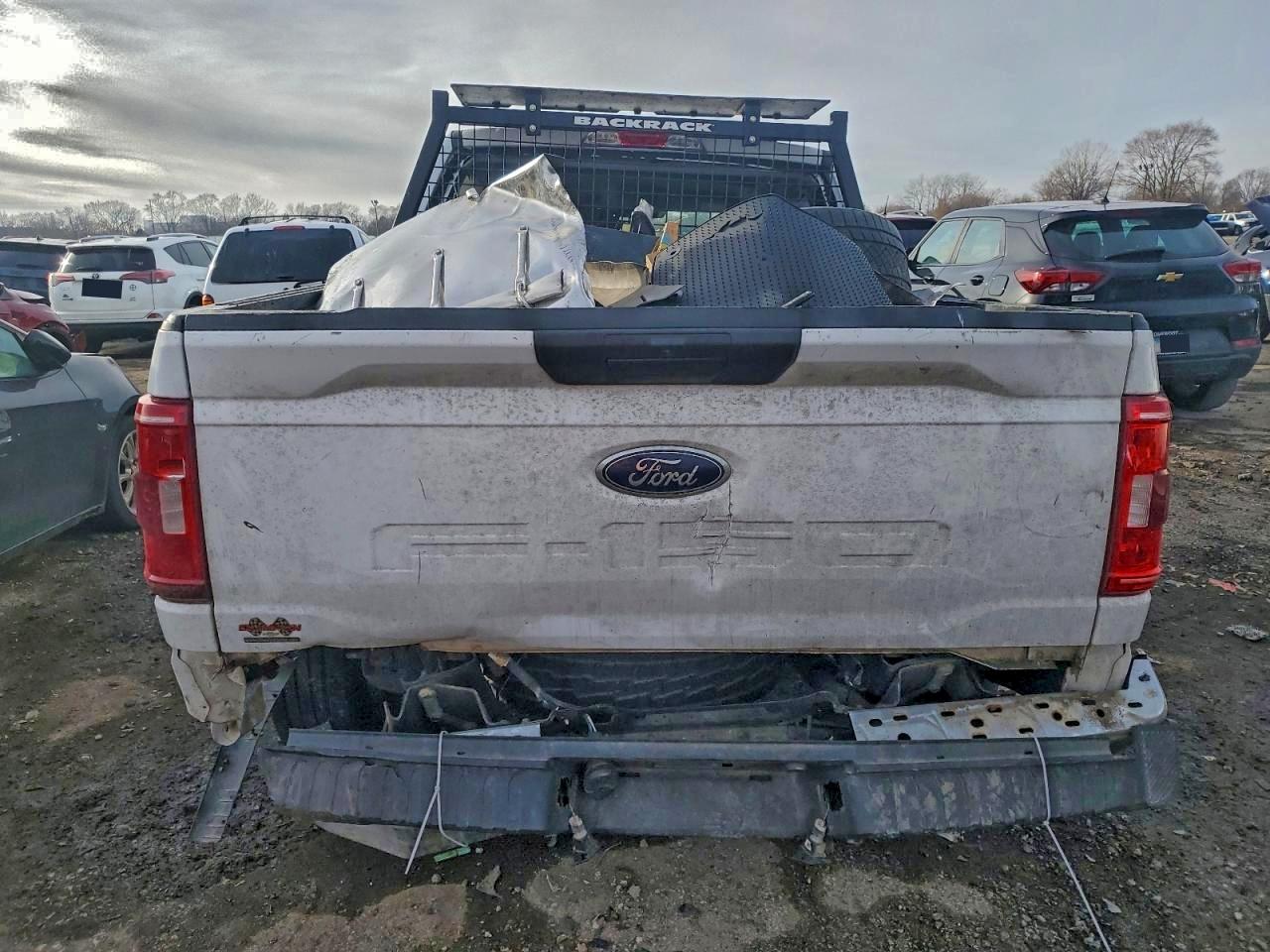 Ford F-150 Supercrew Image 6