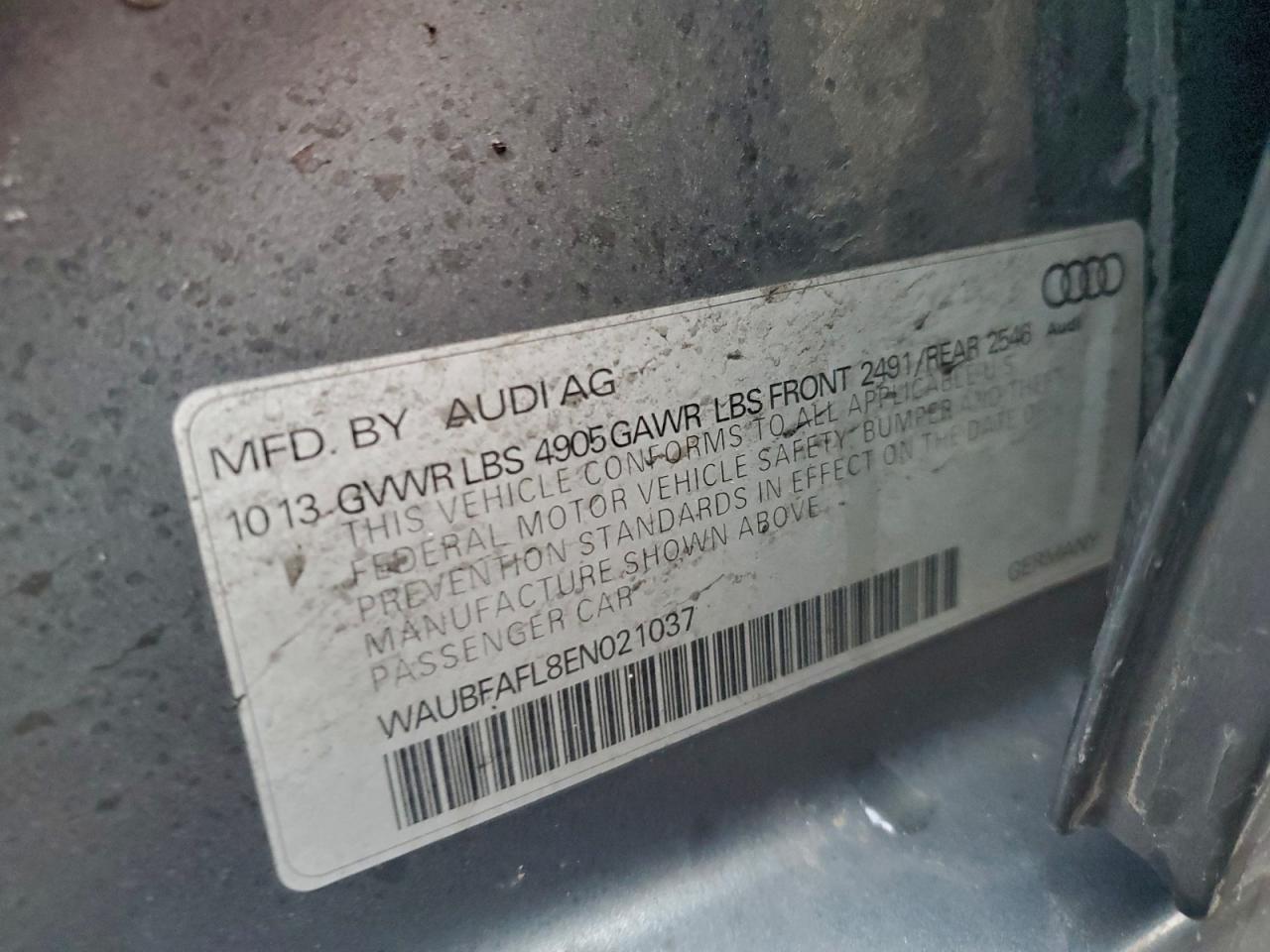 Audi A4 Premium Image 10