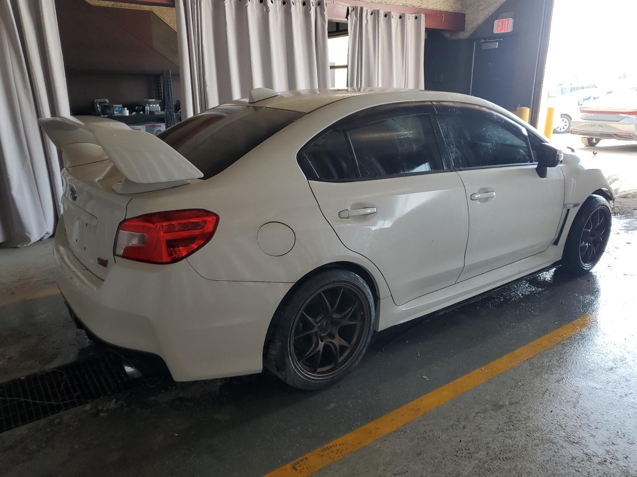 Subaru WRX Sti Image 4
