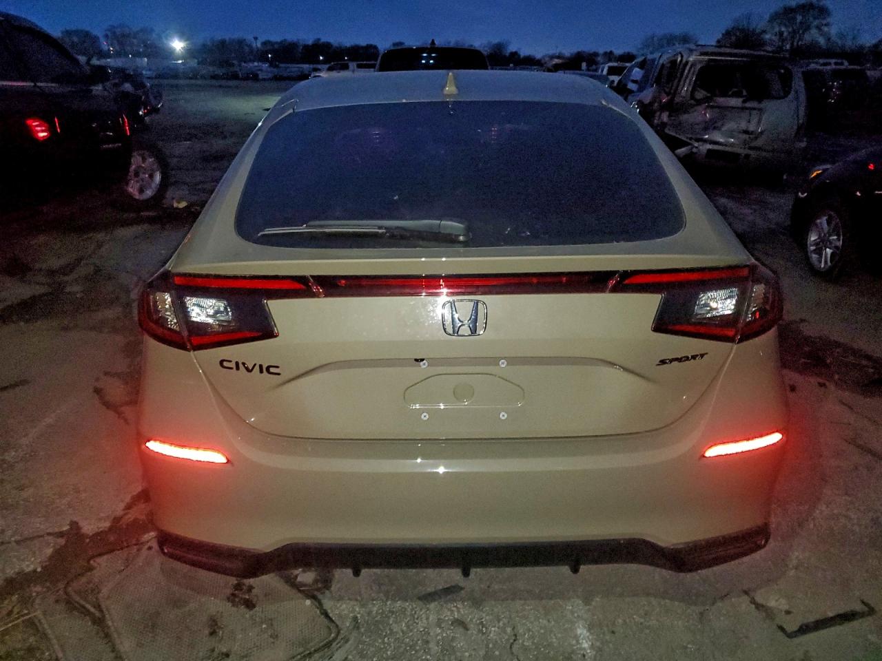 Honda Civic Sport Image 6