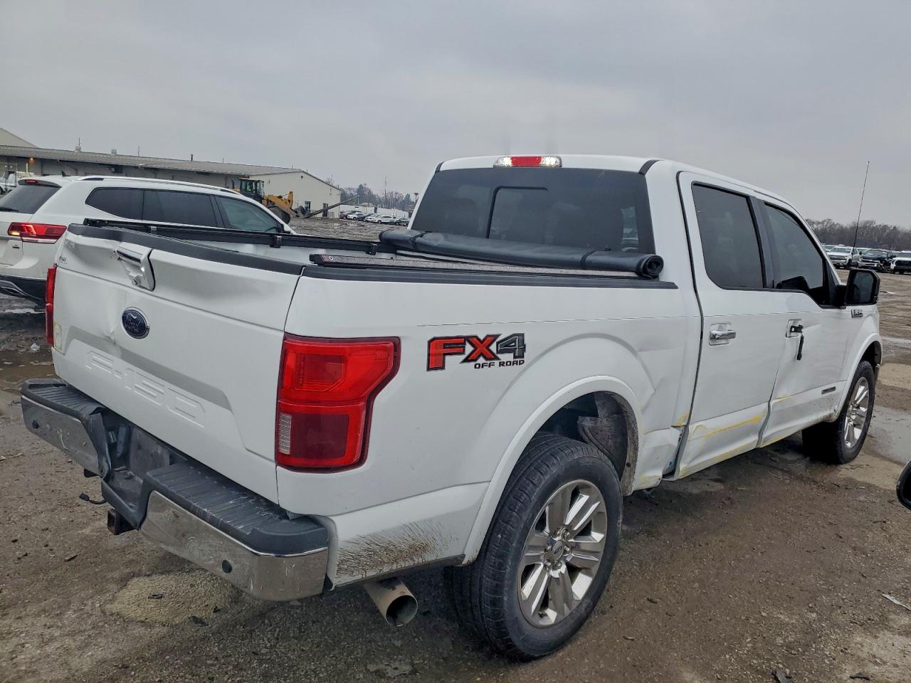 Ford F-150 Supercrew Image 3