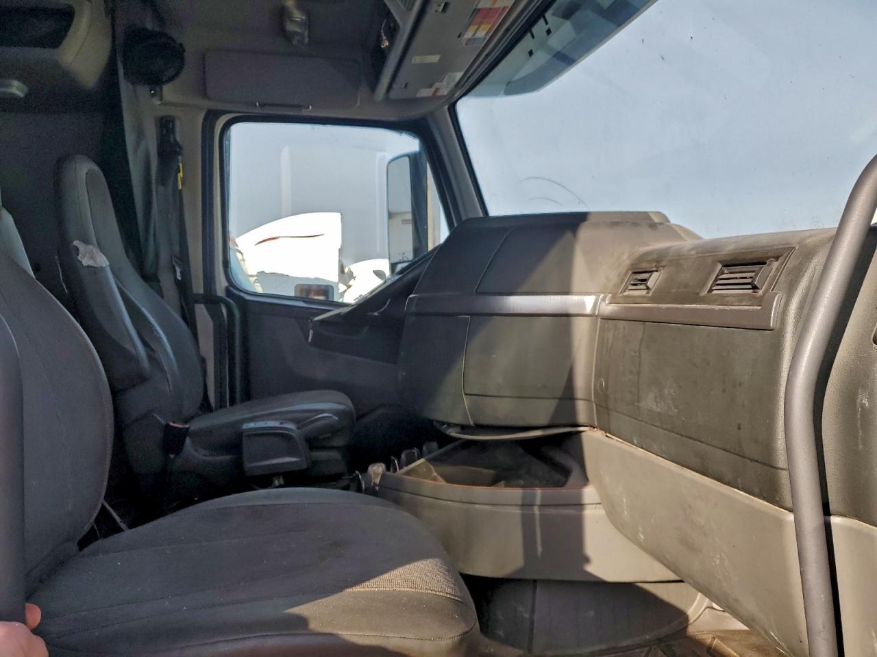 Volvo Vnl Vnl Image 6