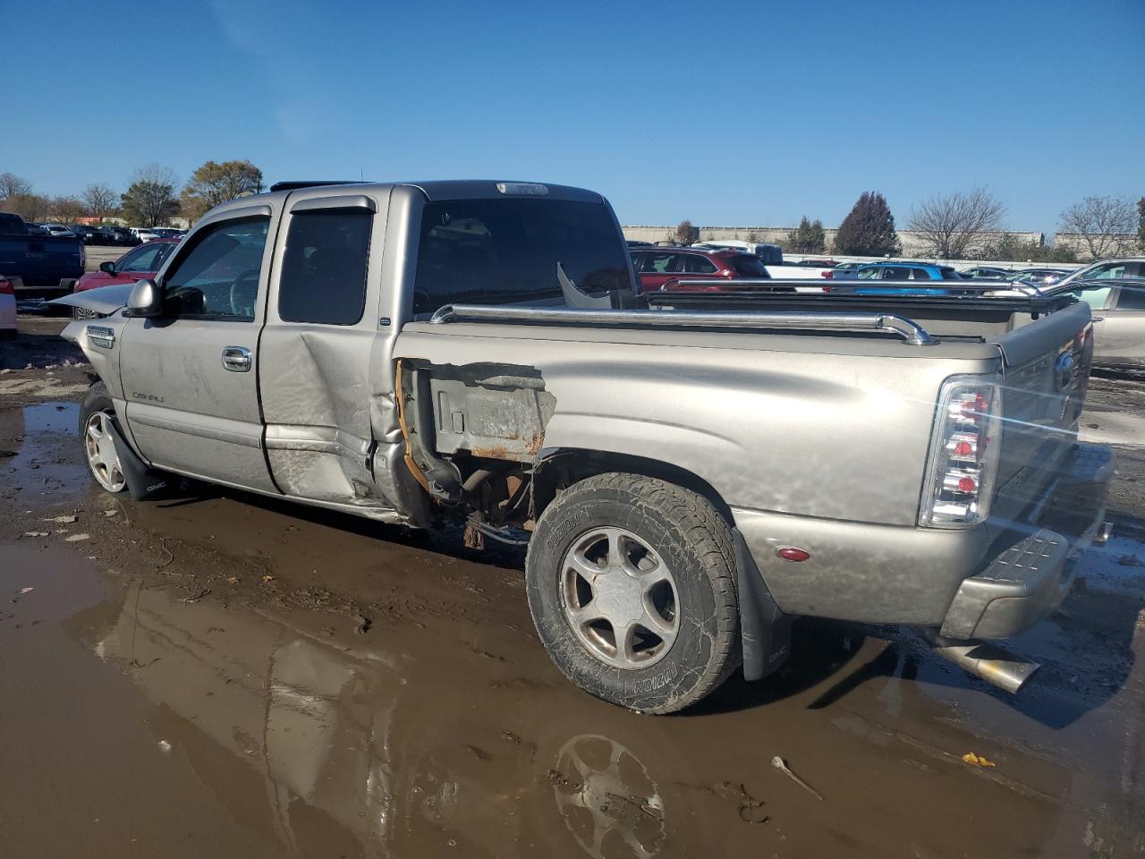 GMC Sierra K1500 Denali Image 2