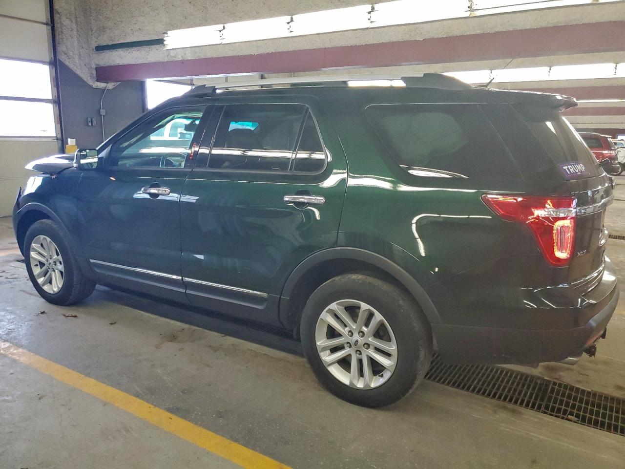 Ford Explorer Xlt Image 2