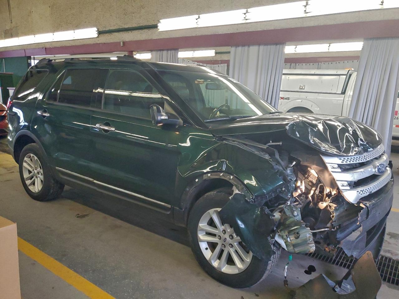 Ford Explorer Xlt Image 7