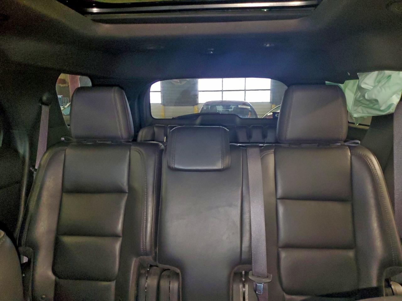 Ford Explorer Xlt Image 11