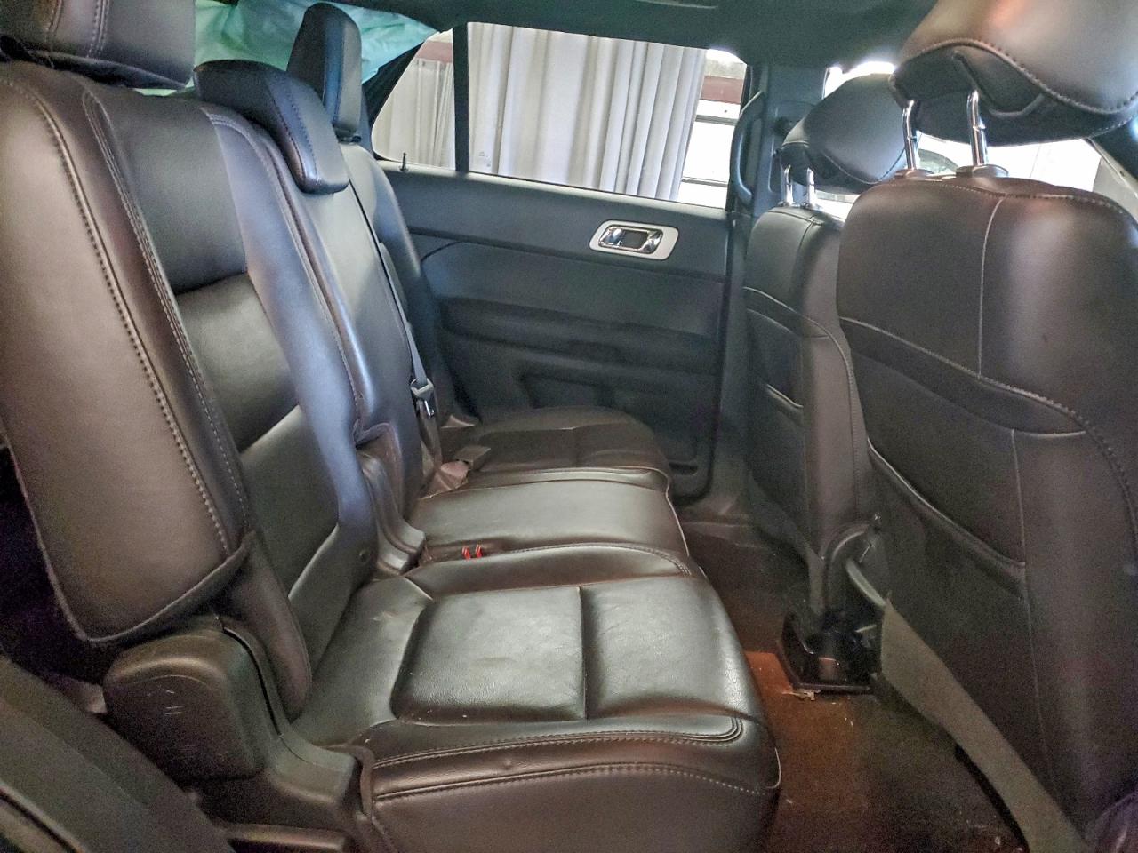 Ford Explorer Xlt Image 5